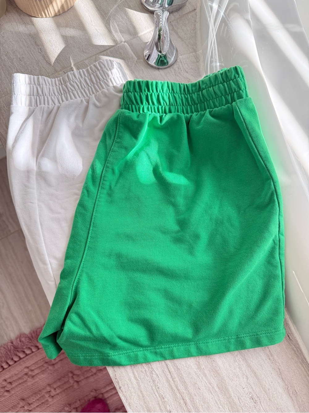 Bundle of 2 shorts
